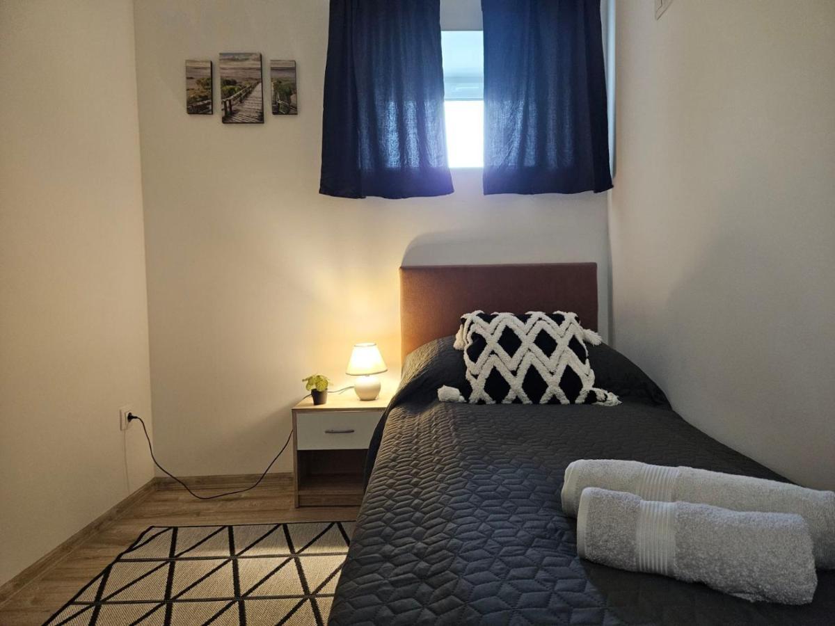 Holiness Apartmanok Szeged Buitenkant foto