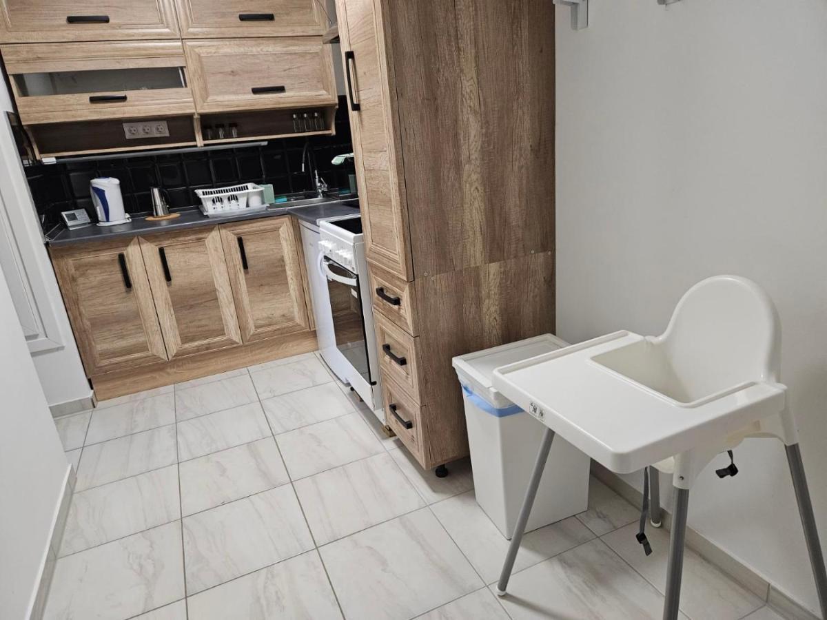Holiness Apartmanok Szeged Buitenkant foto